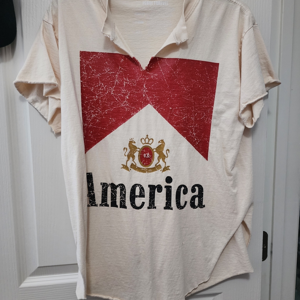 Vintage-Inspired Cream Graphic Tee